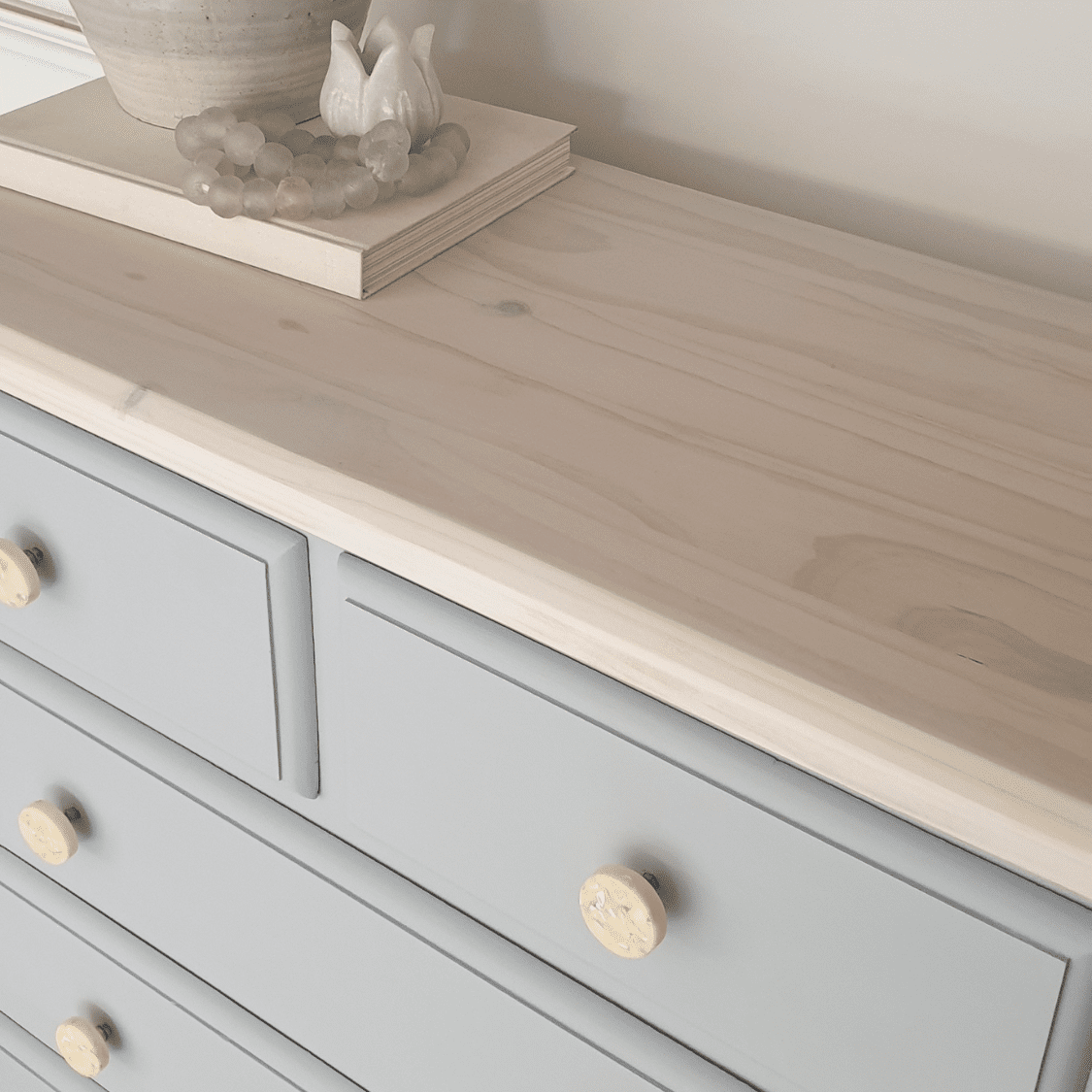 Marble Terrazzo Decorative Knob with coastal style decor