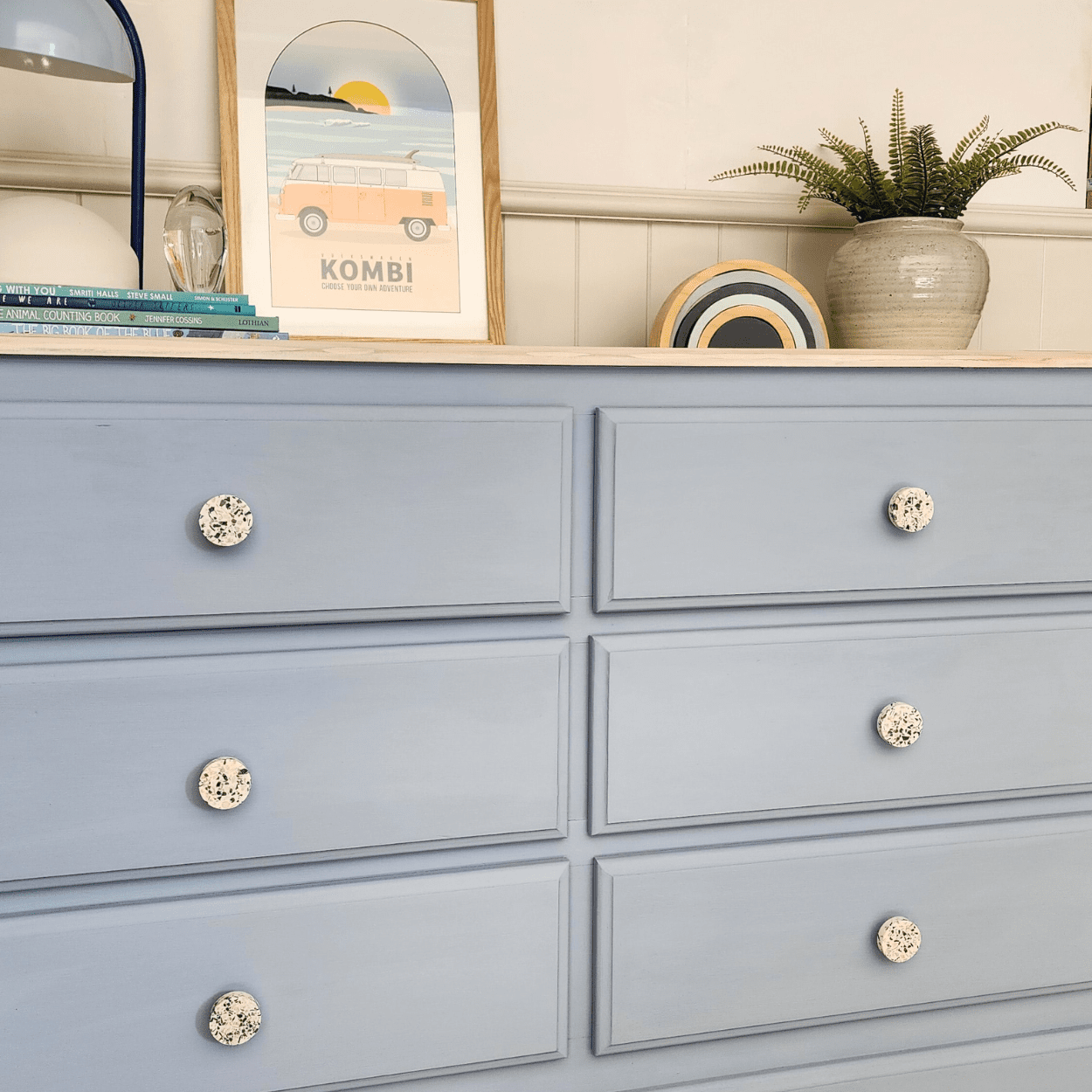 decorative knob with coastal decor