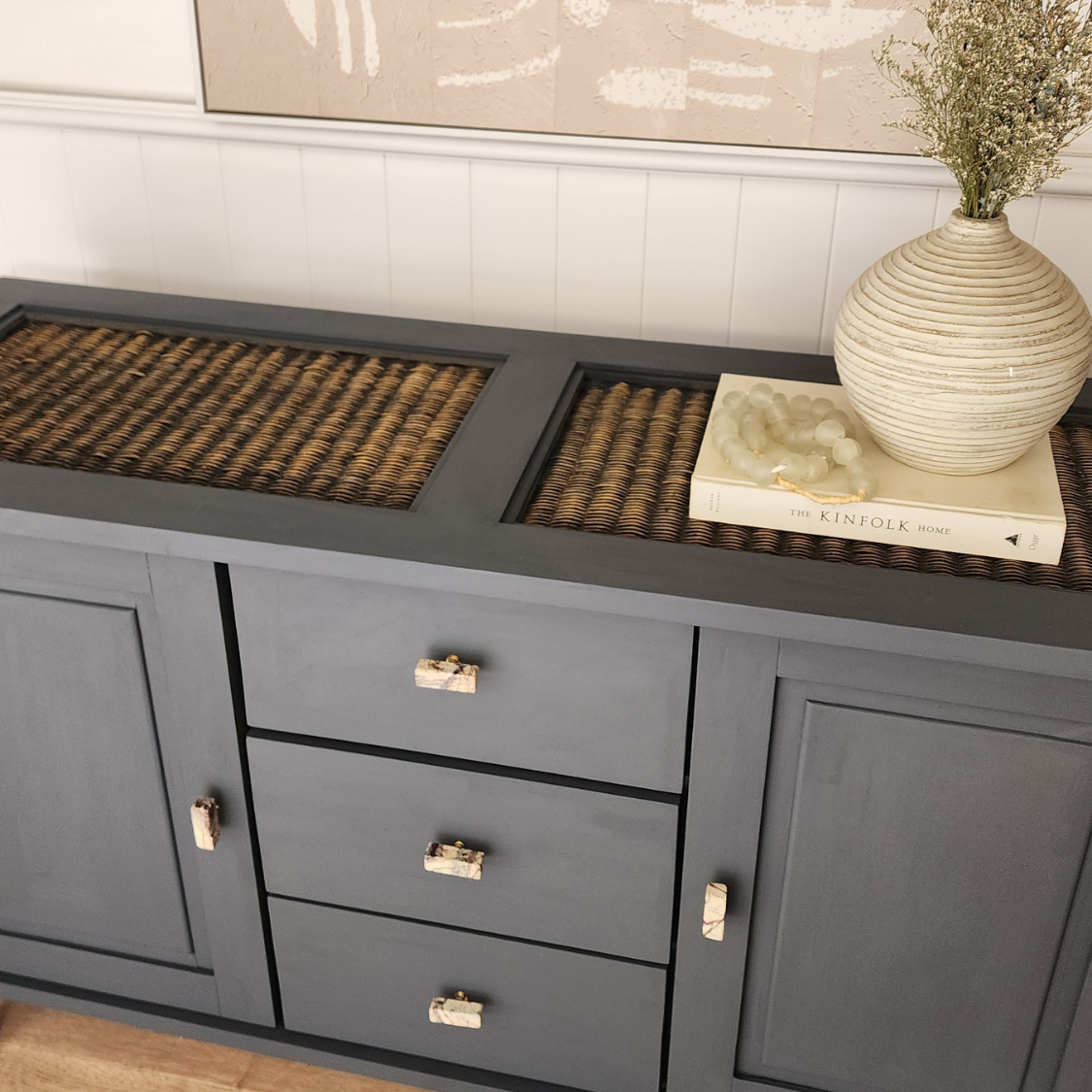 Amalthea I Rectangular Stone Decorative Pull