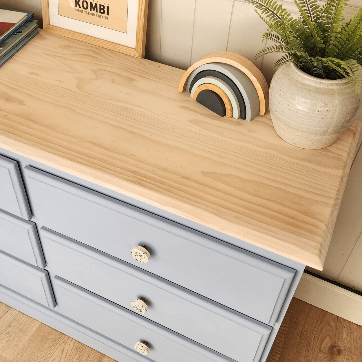decorative knob with coastal decor
